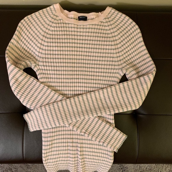 GAP Sweater - Picture 1 of 7